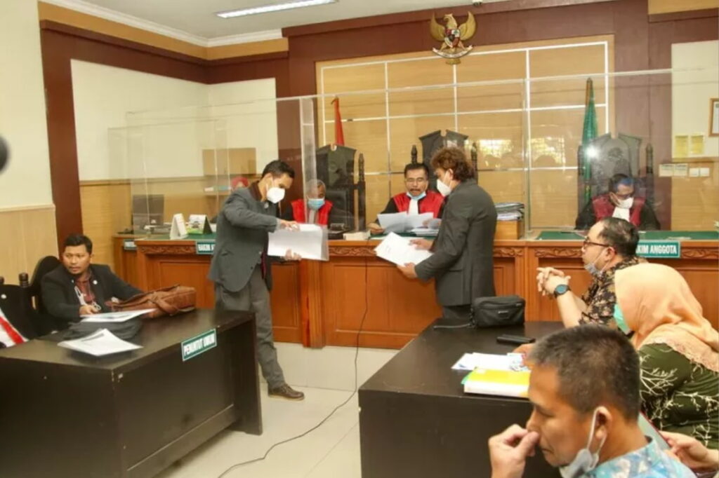 126 pengacara ichwan