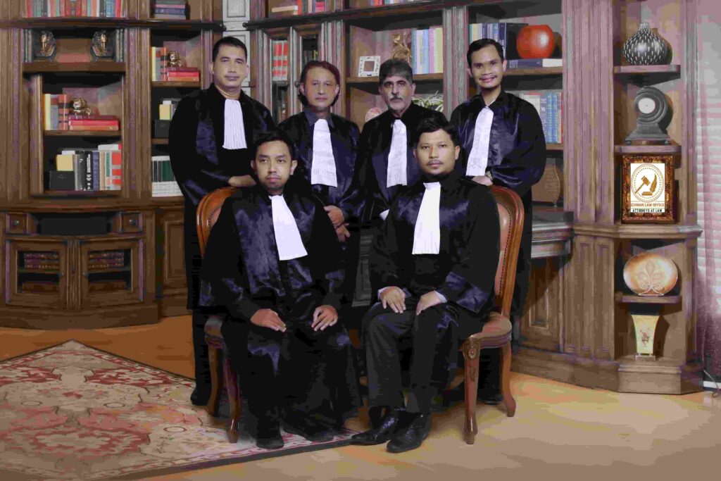 C slide depan pengacara